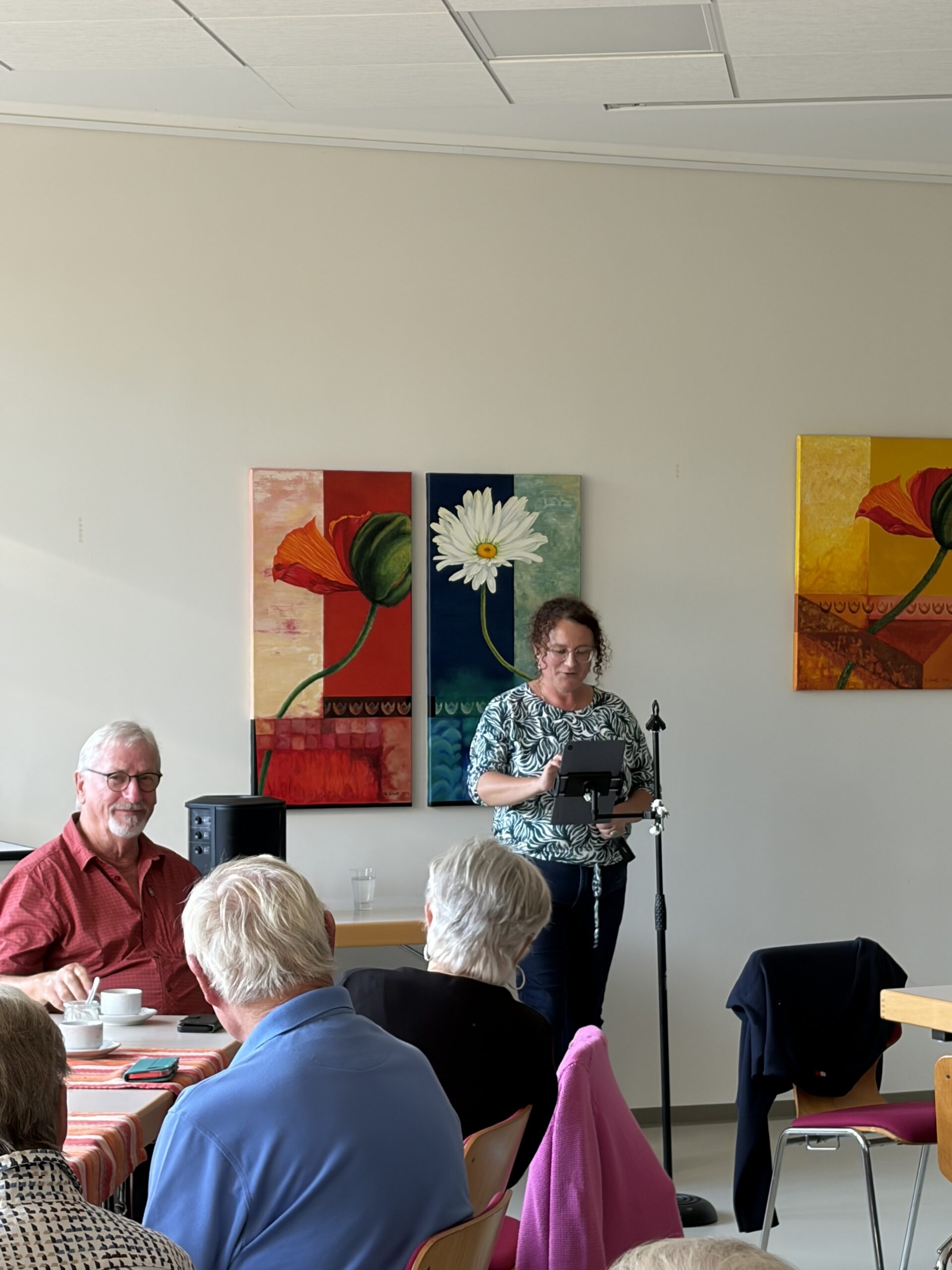 Café-Zeit mit Musik: Ein Nachmittag voller schöner Momente